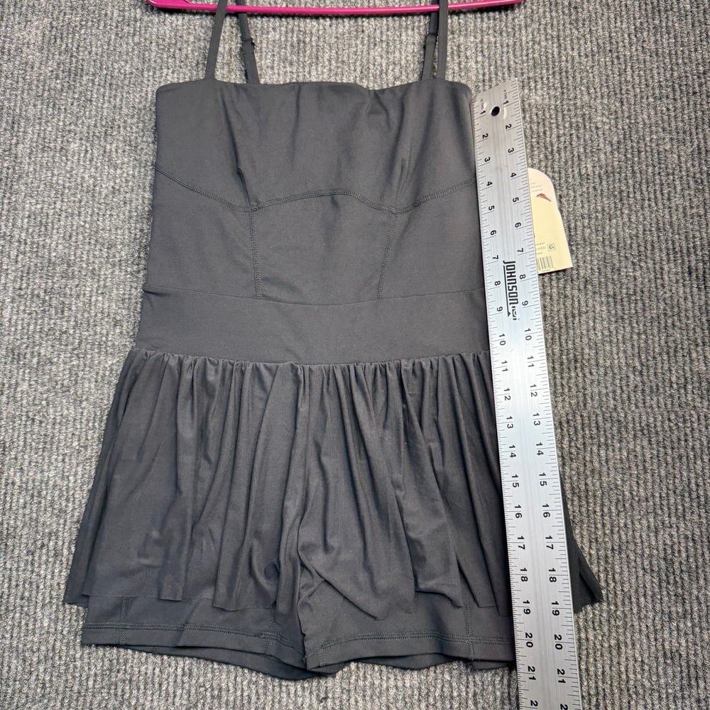 NWT Blogilates Barre Romper MEDIUM Jet Black Activewear Skirt Bodysuit Pockets - Picture 8 of 13